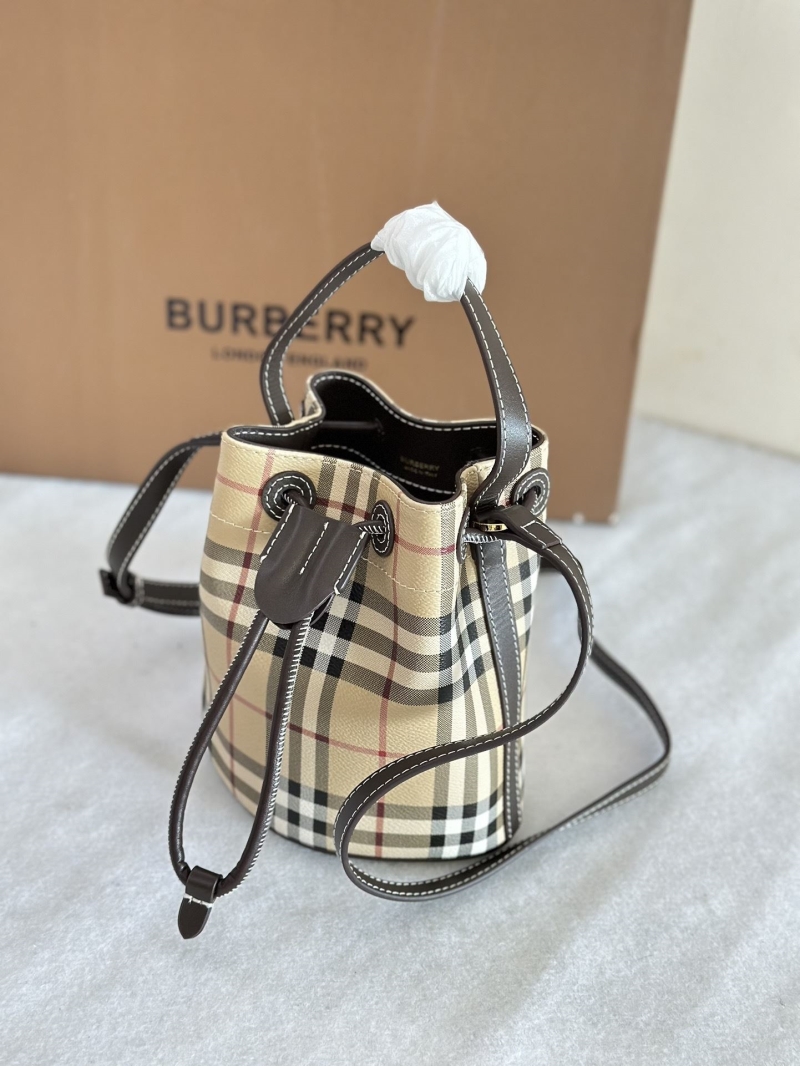 Bv*b*rry bucket bags